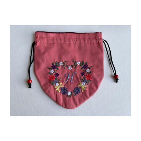 Hイニシャル花刺繍入りポーチ〈ダスティローズ〉